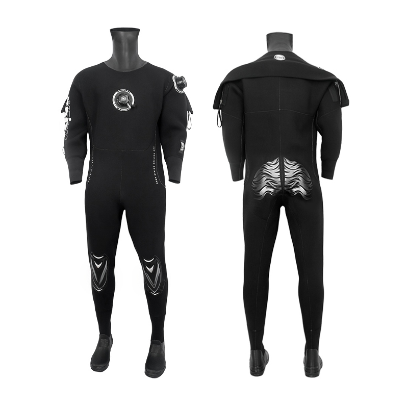 Traje seco básico
