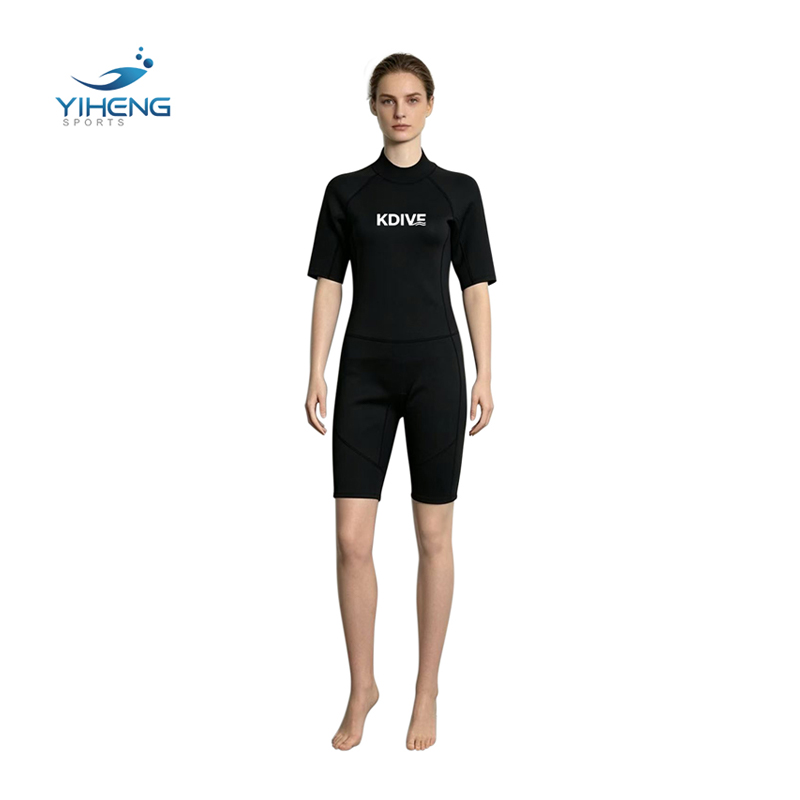 Traje de neopreno corto negro